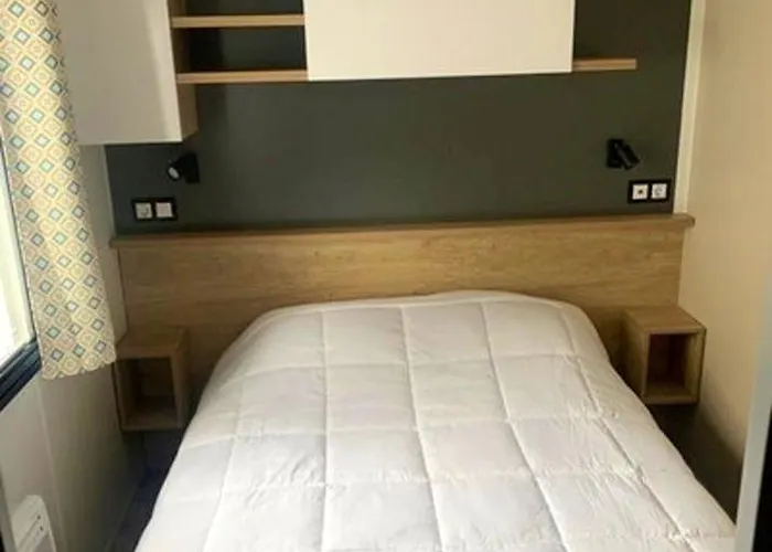 Confortable à Avec Piscine Partagée Сasa de vacaciones