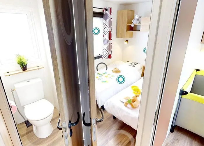 Confortable à Avec Piscine Partagée Сasa de vacaciones